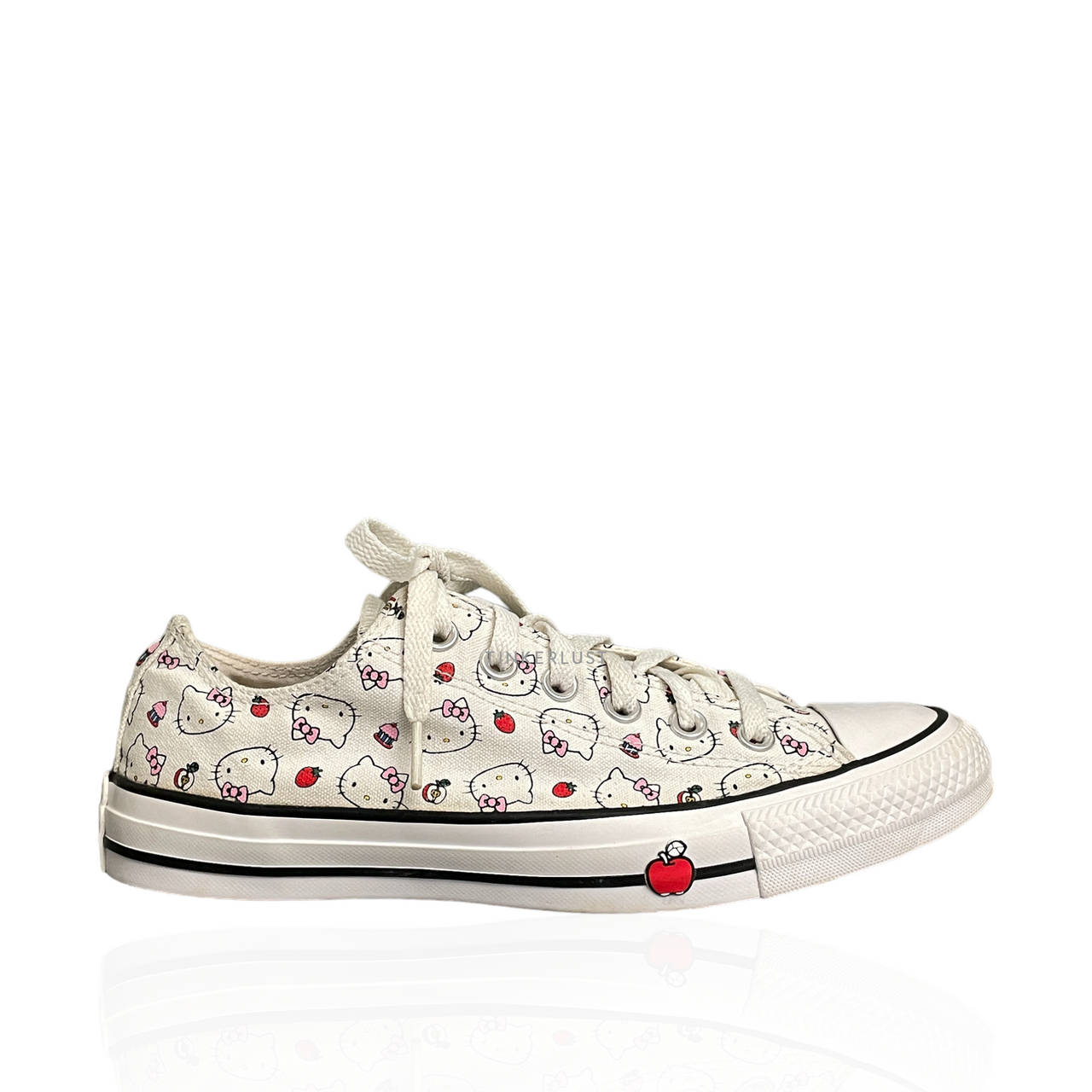 Converse x hello kitty hot sale chuck taylor white shoes